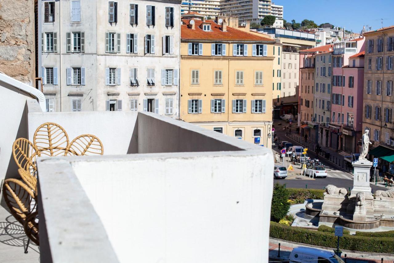 Les Suites R Bonaparte - Appartements De Standing Au Coeur De La Vieille Ville Pietonne Ajaccio  Buitenkant foto