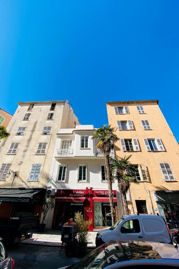 Les Suites R Bonaparte - Appartements De Standing Au Coeur De La Vieille Ville Pietonne Ajaccio  Buitenkant foto