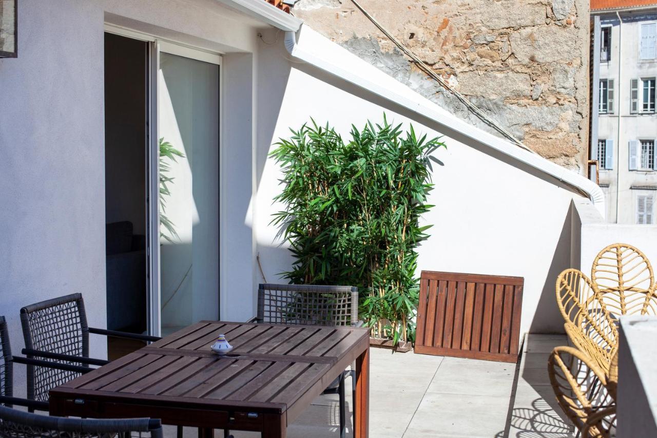 Les Suites R Bonaparte - Appartements De Standing Au Coeur De La Vieille Ville Pietonne Ajaccio  Buitenkant foto