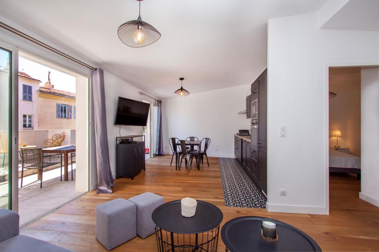 Les Suites R Bonaparte - Appartements De Standing Au Coeur De La Vieille Ville Pietonne Ajaccio  Buitenkant foto